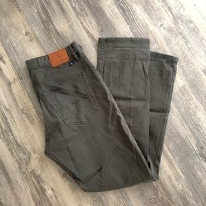 Lucky Brand | MEN’S 410 Athletic Fit